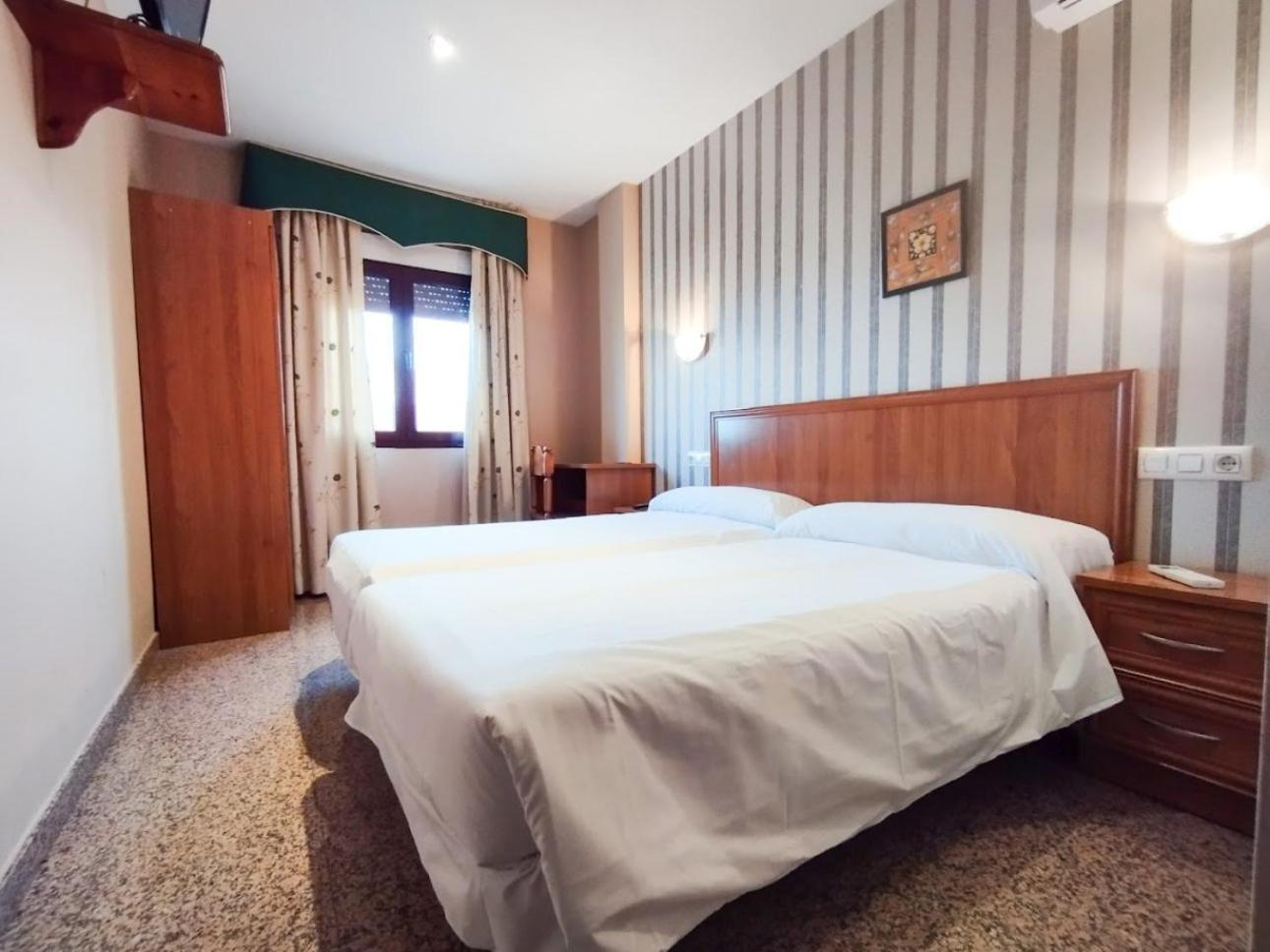 Hospederia Puerta De La Catedral Hotel Ciudad-Rodrigo Екстериор снимка
